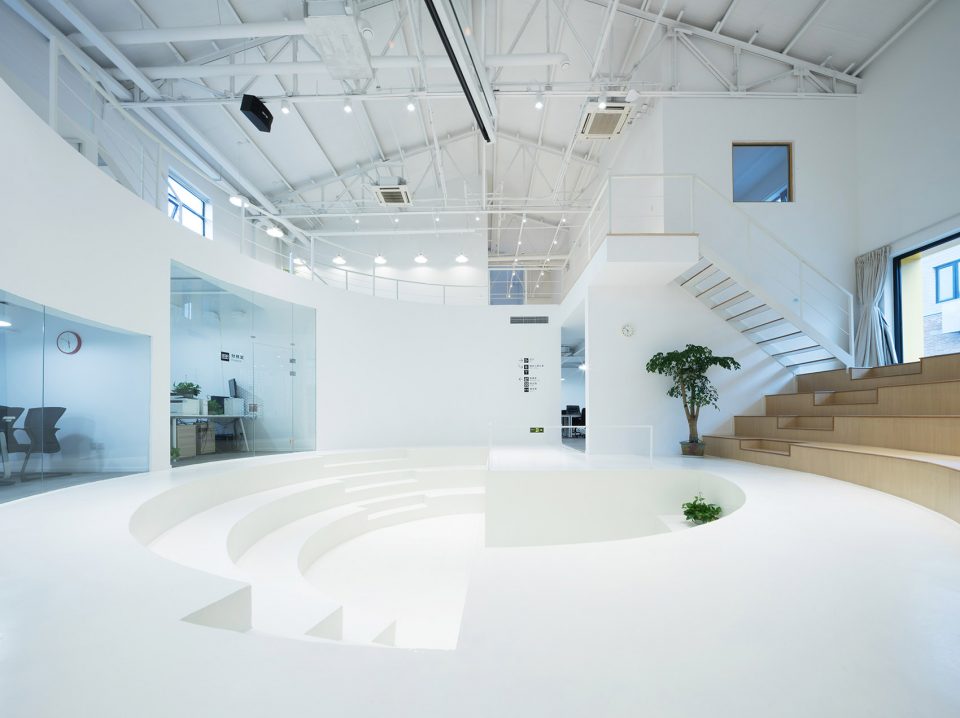 Big Fish Begonia film studio by hyperSity architects