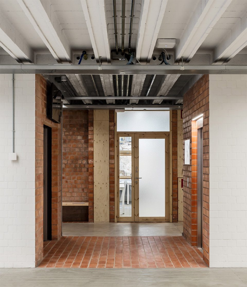 Civic Centre Cristalleries Planell by H ARQUITECTES