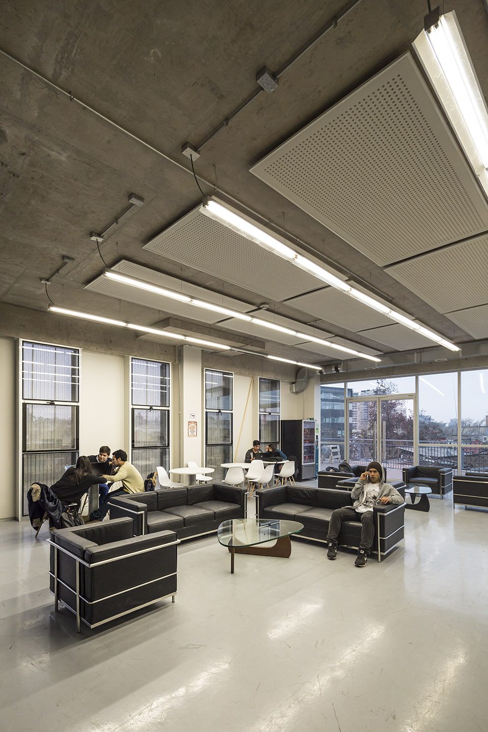 Campus Creativo by Schmidt Arquitectos Asociados
