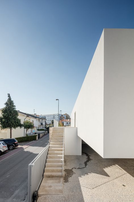 EDJO House by José Carlos Nunes de Oliveira
