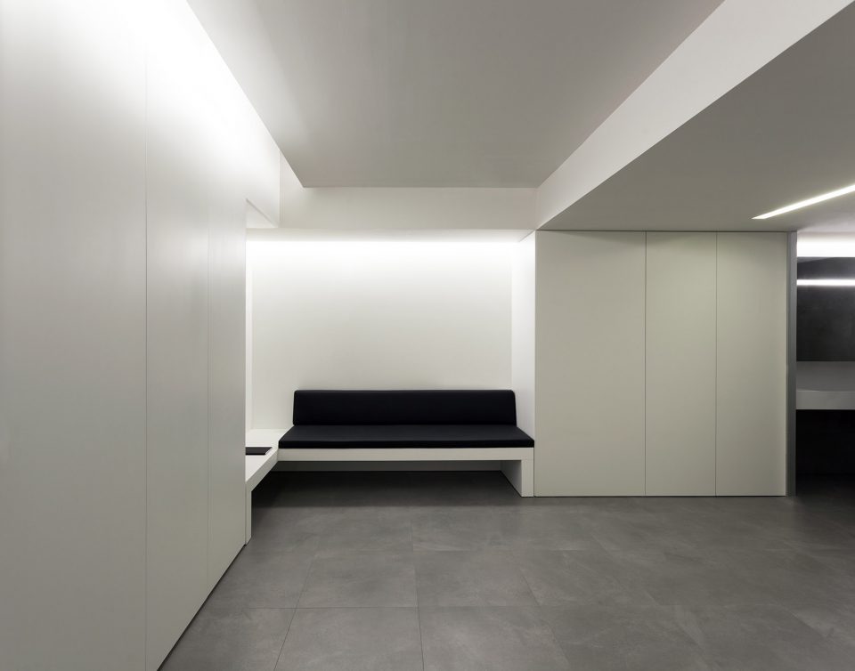 1905 Office Building by Fran Silvestre Arquitectos