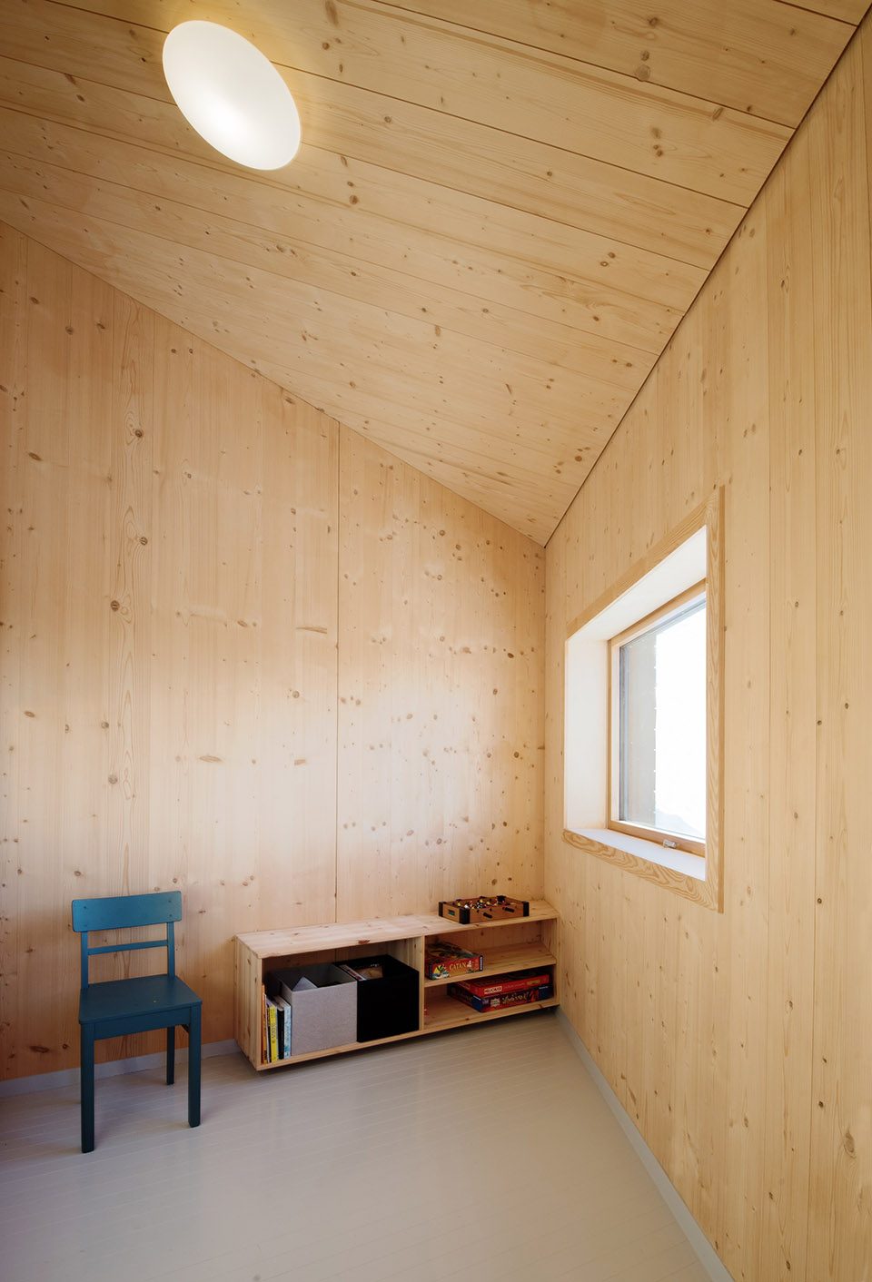 Cabin Sjusjøen by Aslak Haanshuus Arkitekter AS