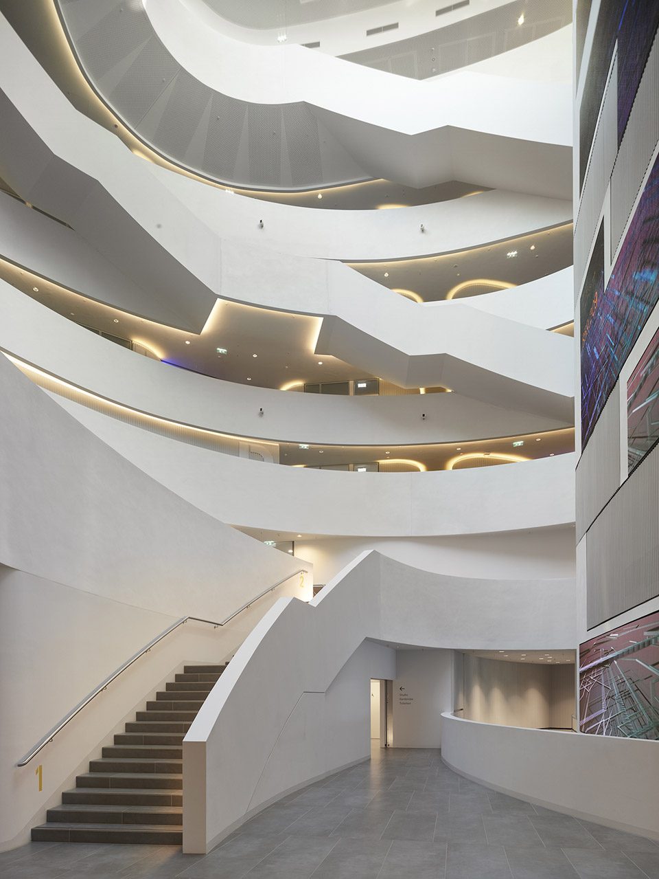 OEAMTC Headquarters by Pichler Traupmann Architekten