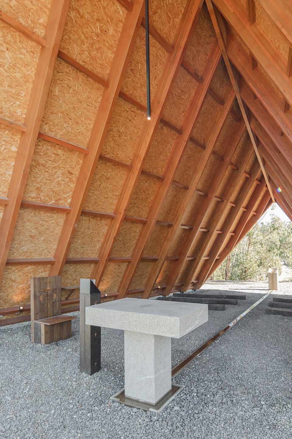 Chapel of NOSSA SENHORA DE FÁTIMA by Plano Humano Arquitectos