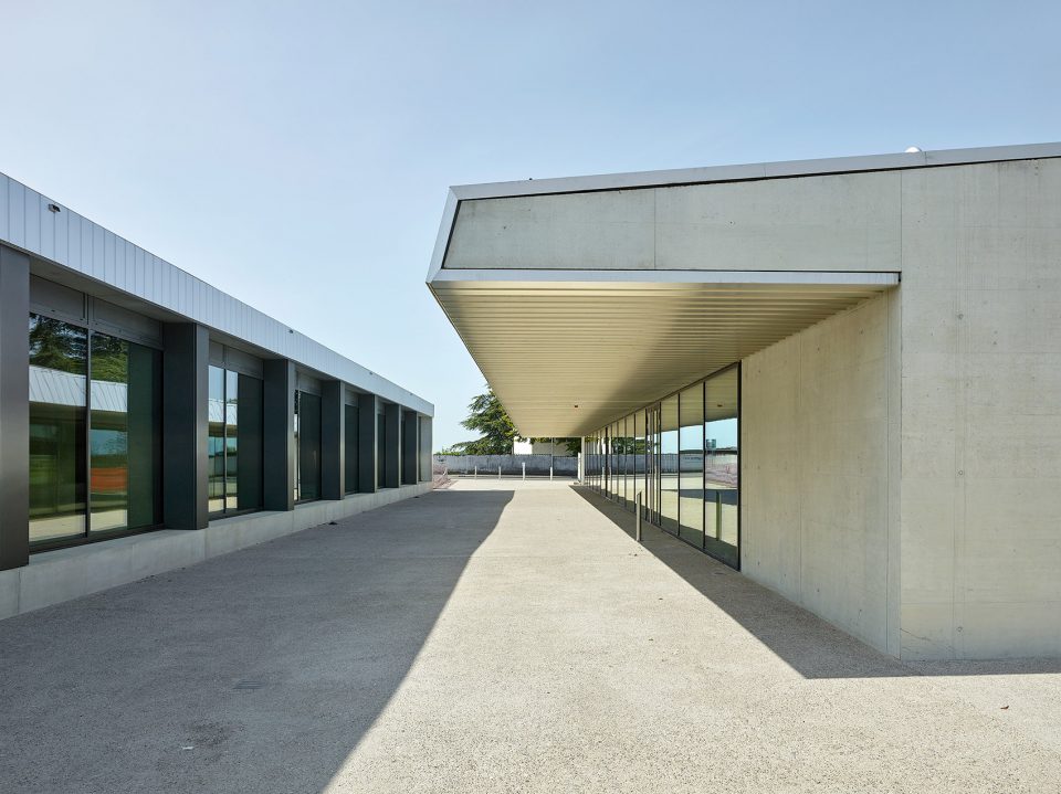 teaching center of nyon by aeby perneger associes sa