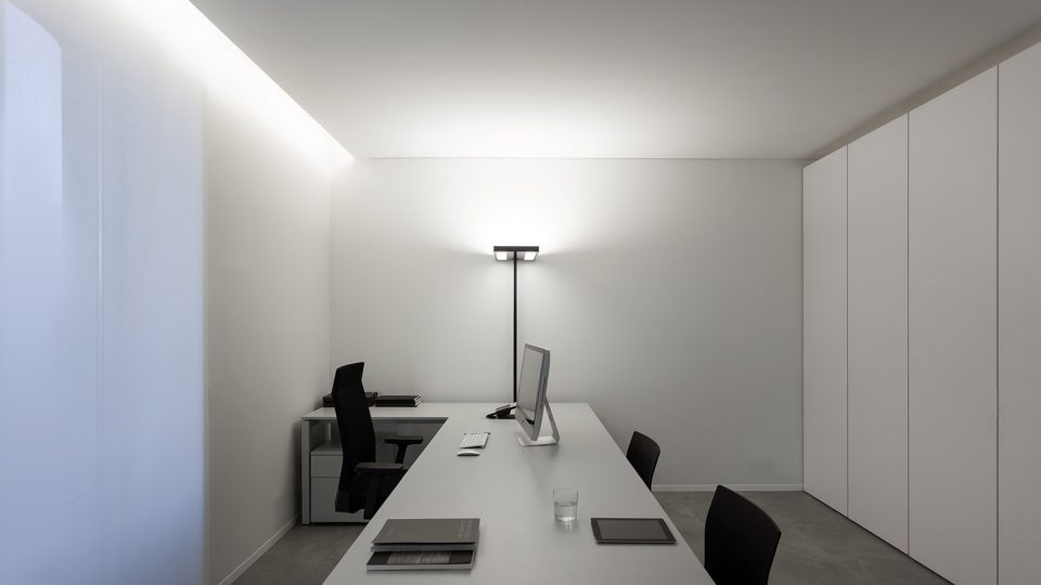 1905 Office Building by Fran Silvestre Arquitectos