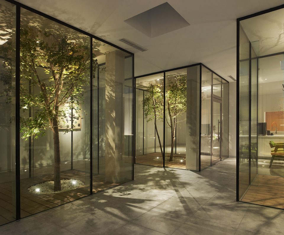 BMLZ Villa Office by TSUTSUMI ASSOCIATES