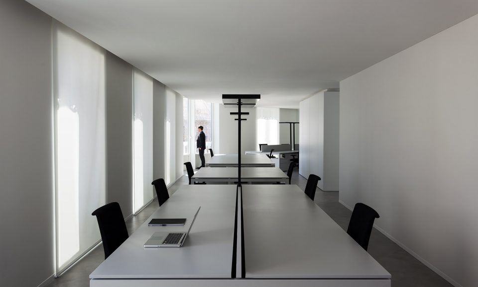 1905 Office Building by Fran Silvestre Arquitectos