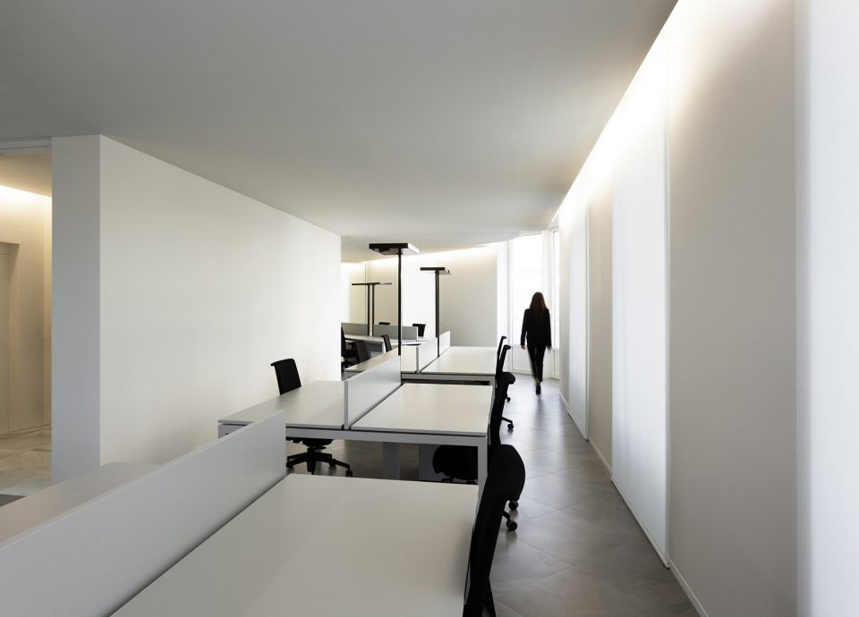 1905 Office Building by Fran Silvestre Arquitectos