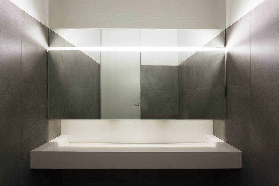 1905 Office Building by Fran Silvestre Arquitectos