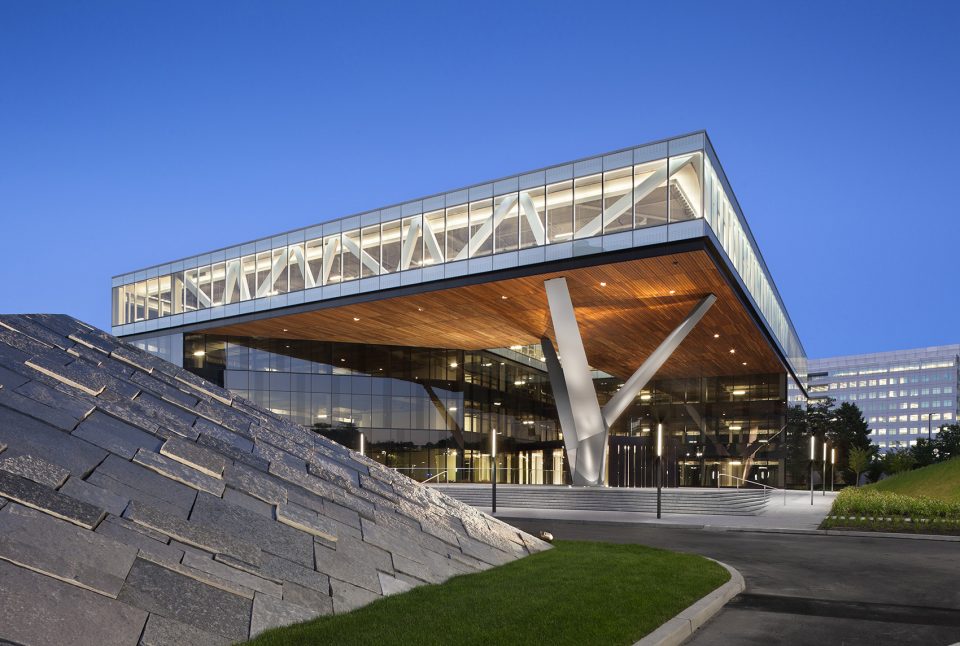 Centra Metropark by KPF