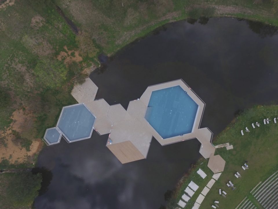 Monte do Gozo Swimming Pool by OLAestudio 960x720