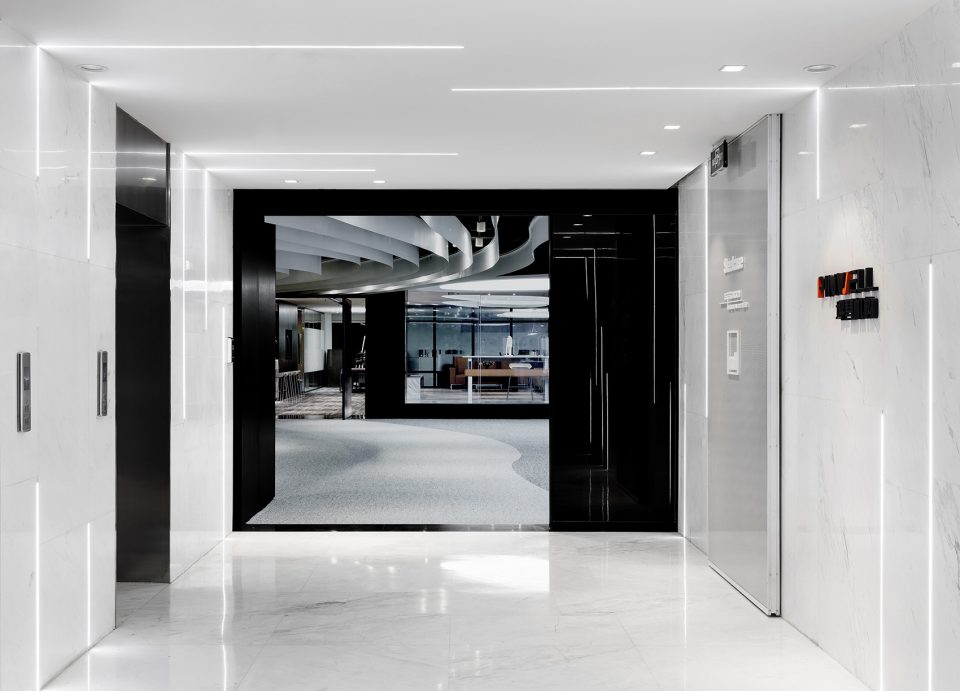 Pinwell Creative Office Showroom China by KarvOne