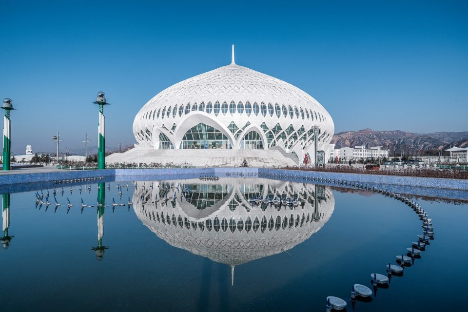 22Dome of the Flower22 Linxia National Grand Theater by DUTStudio 960x640