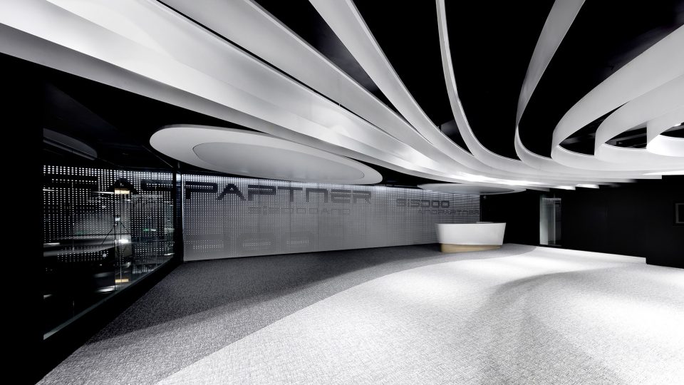 Pinwell Creative Office Showroom China by KarvOne