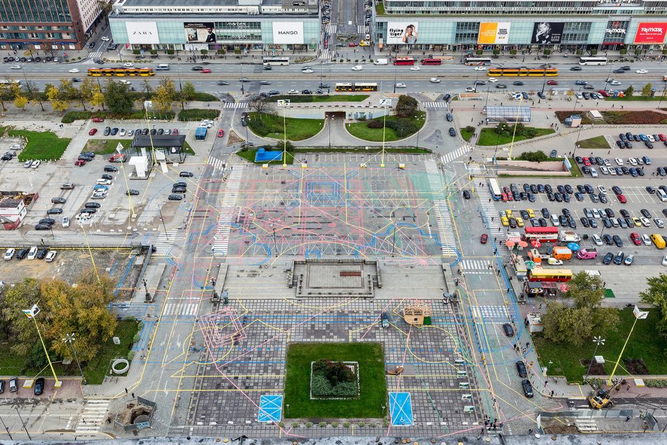 Installation on the Parade Square in Warsaw by BudCud