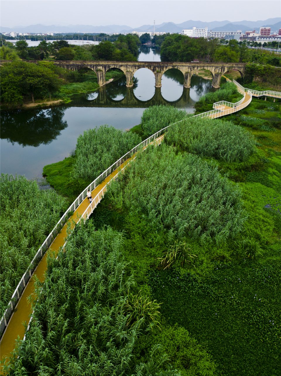 Puyangjiang River Corridor by Turenscape