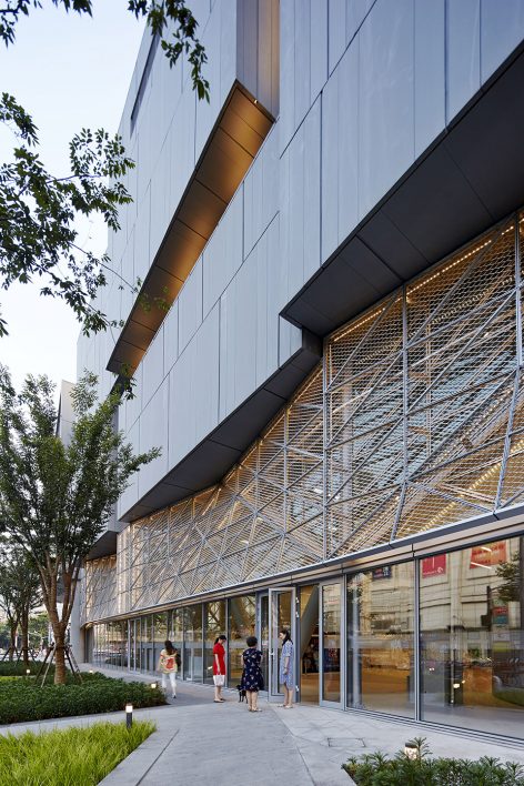 Shanghai Hongqiao Performing Arts Center by BAU