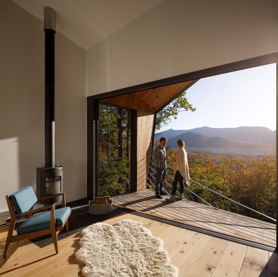 Cabin On A Rock by I KANDA ARCHITECTS