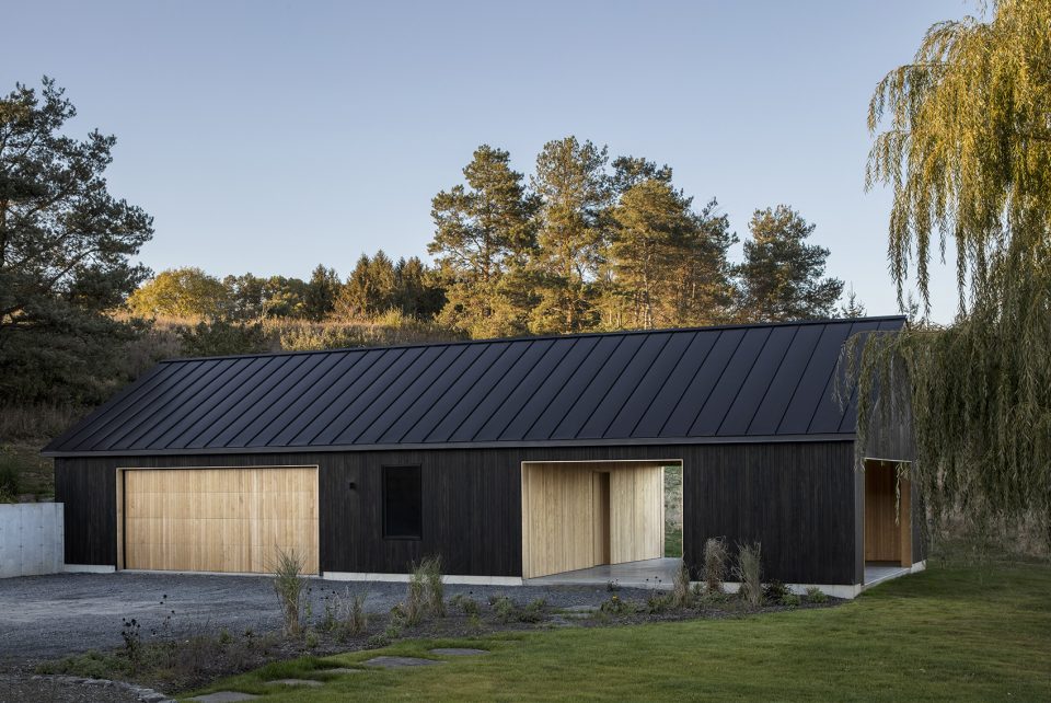 Ancram Barn by Worrell Yeung Architecture