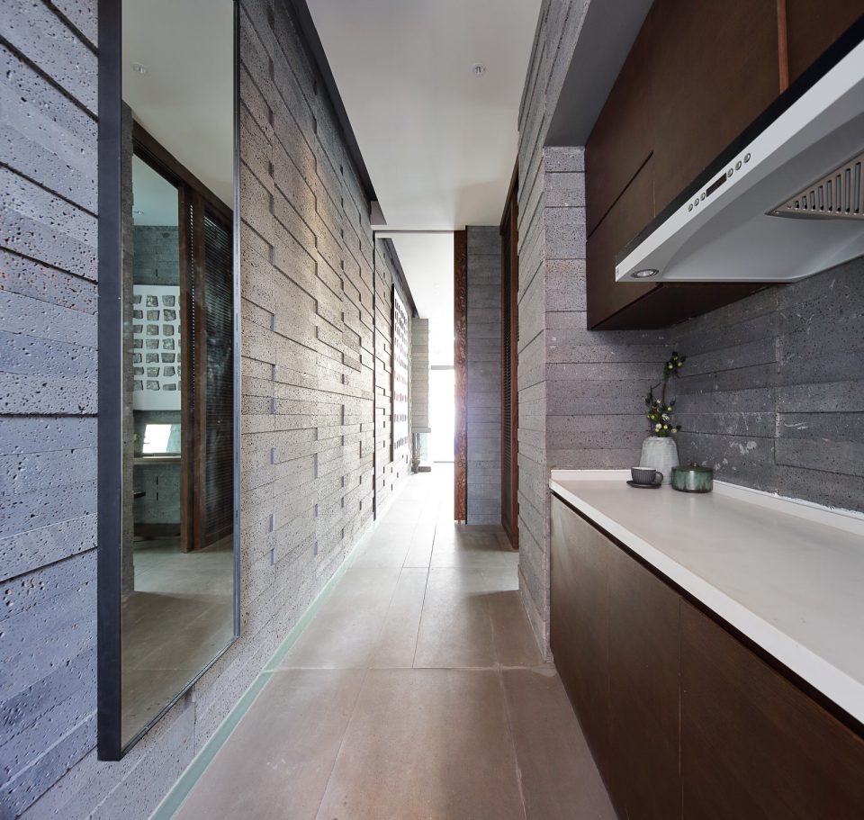 Shanwei Poly Gold Ting Harbour Villa by CC DESIGN CO.LTD .