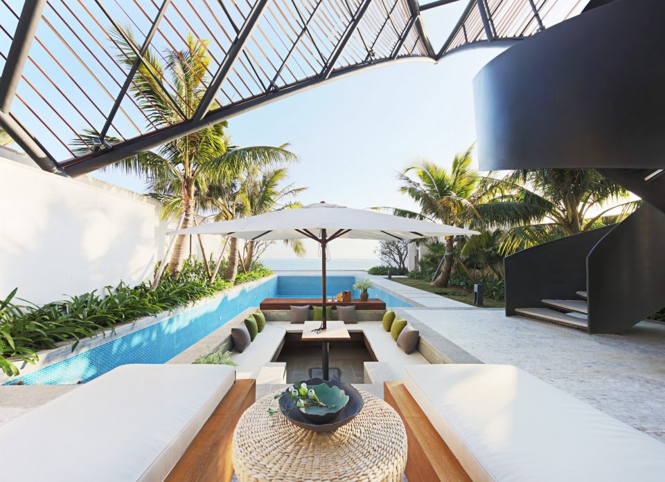 Shanwei Poly Gold Ting Harbour Villa by CC DESIGN CO.LTD .