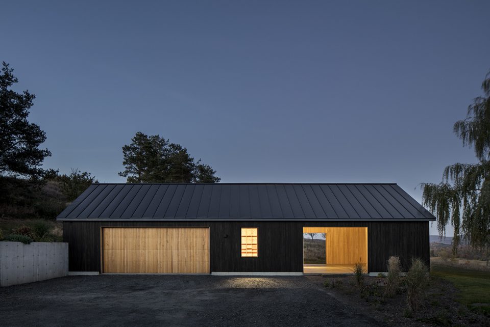 Ancram Barn by Worrell Yeung Architecture