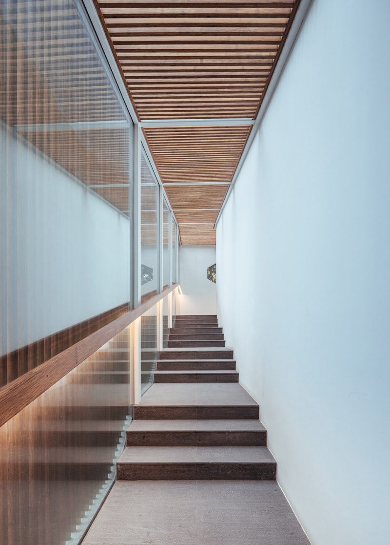 Ding Hui Yuan Zen Tea Chamber by 3andwich Design