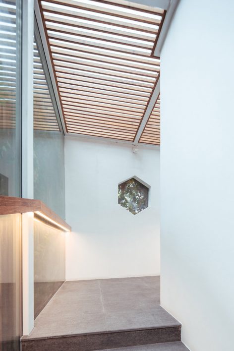 Ding Hui Yuan Zen Tea Chamber by 3andwich Design