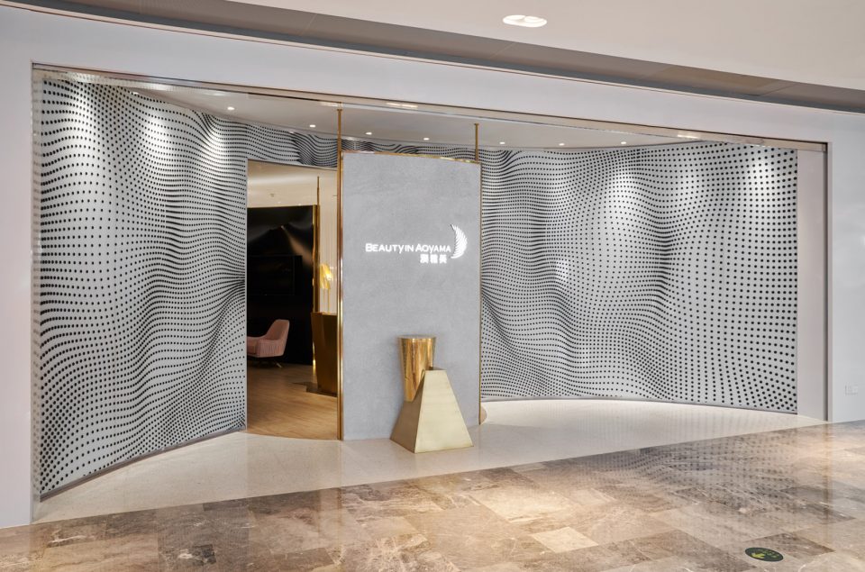 AOYAMA beauty center by GAZER