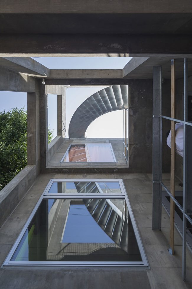 The Blend Inn by Tato Architects