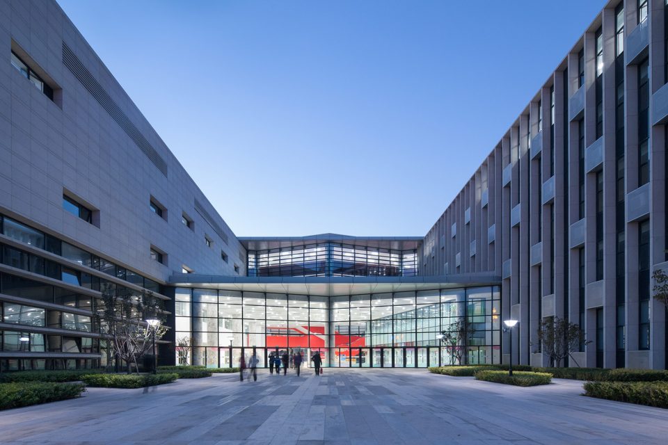 Tianjin Teda School by schneiderschumacher