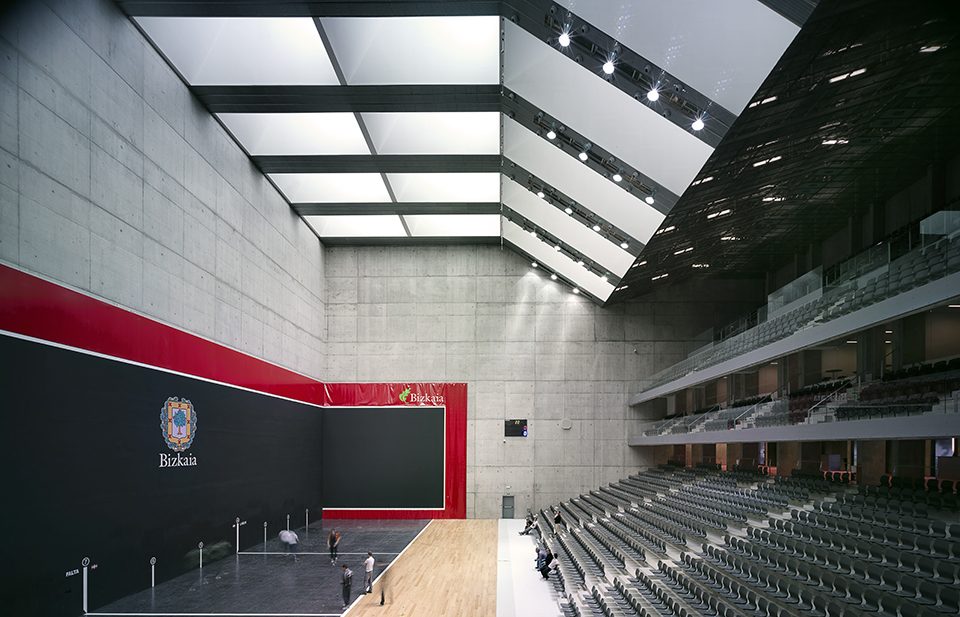 Fronton Bizkaia by Marcelo Ruiz Pardo y Javier Gaston