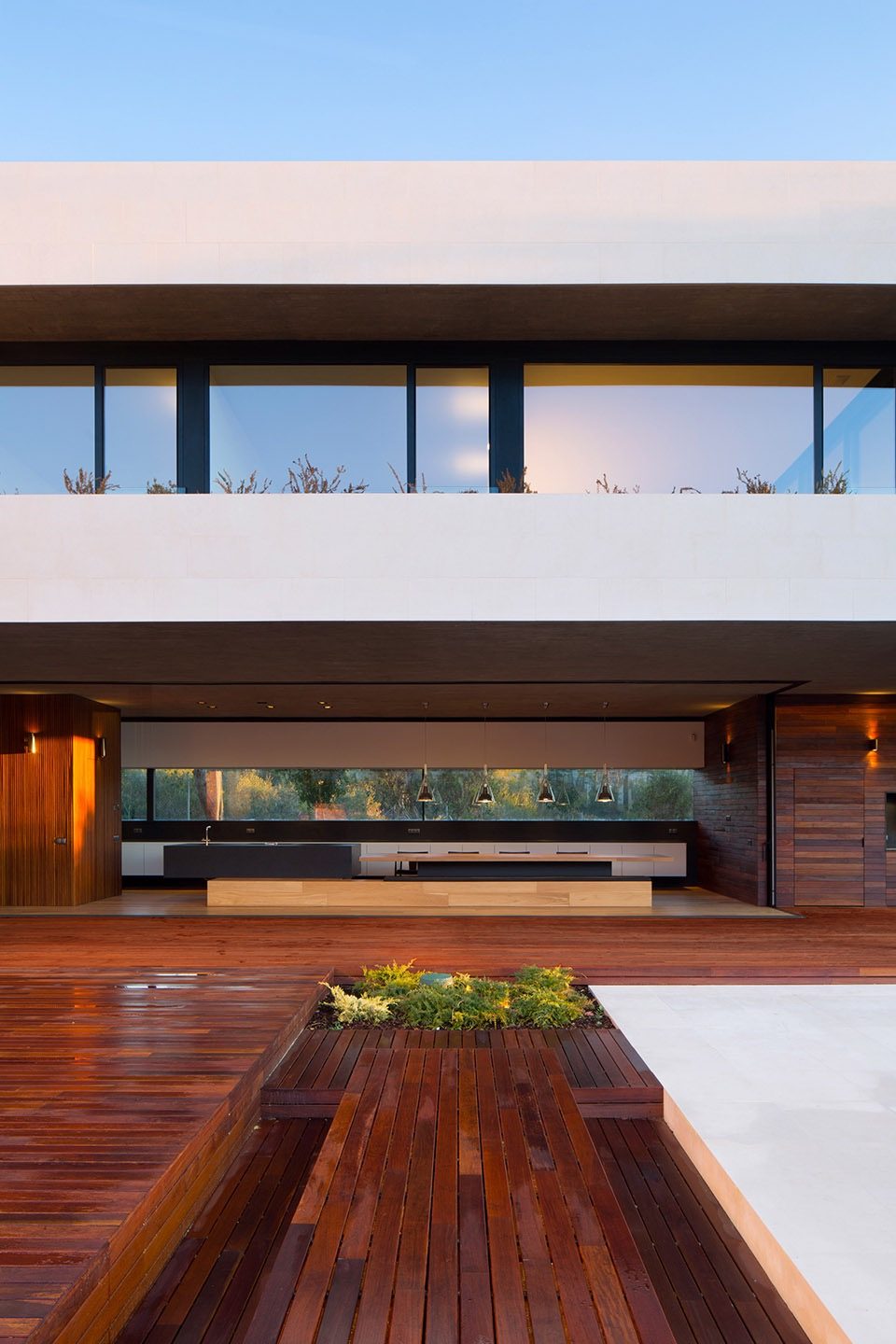 L20 HOUSE by OLARQ Osvaldo Luppi Architects