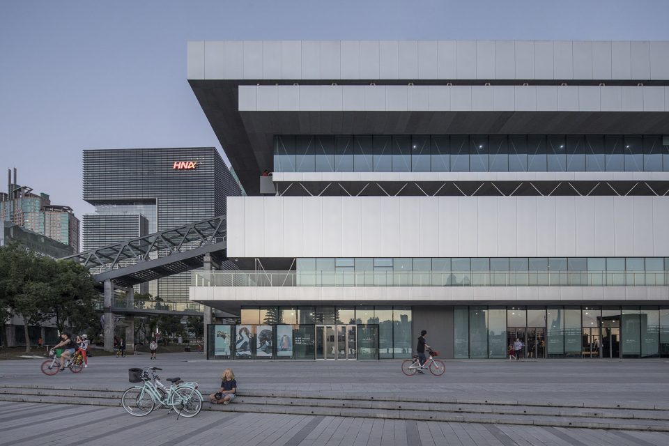 Modern Art Museum and its ancillary facilities by Atelier Deshaus Tongji Architectural Design Group Co. Ltd.