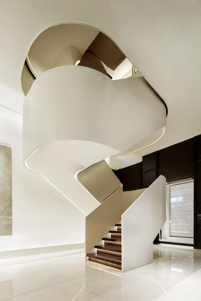 The 22IMOLA22 ceramic showroom by Sun Chuanjin