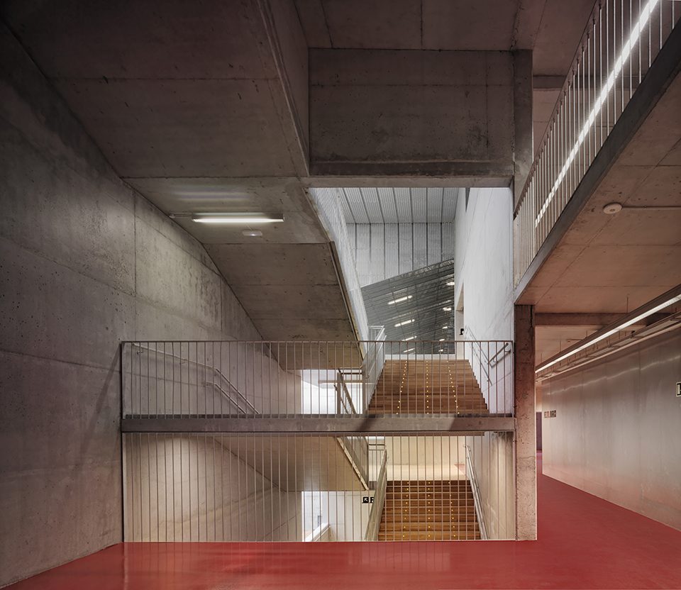 Fronton Bizkaia by Marcelo Ruiz Pardo y Javier Gaston