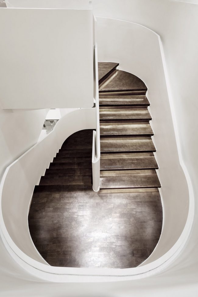 The 22IMOLA22 ceramic showroom by Sun Chuanjin