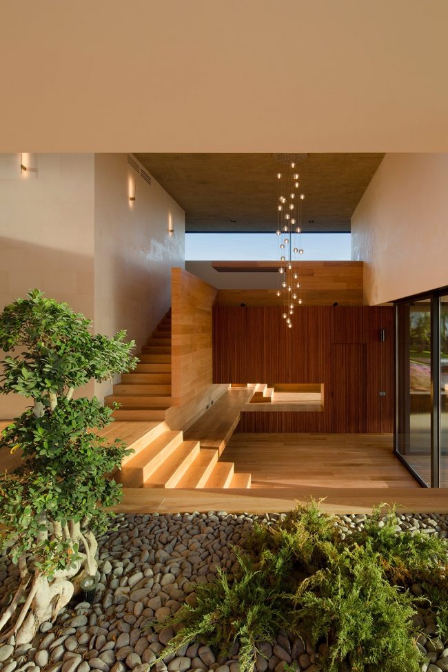 L20 HOUSE by OLARQ Osvaldo Luppi Architects