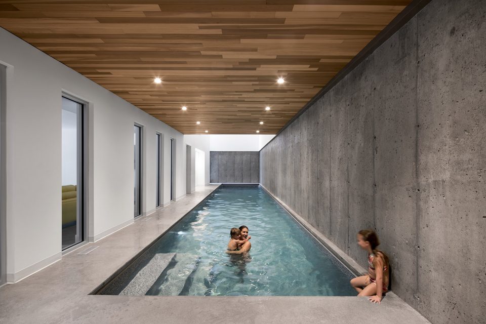 LAccostée House by Bourgeois Lechasseur architects