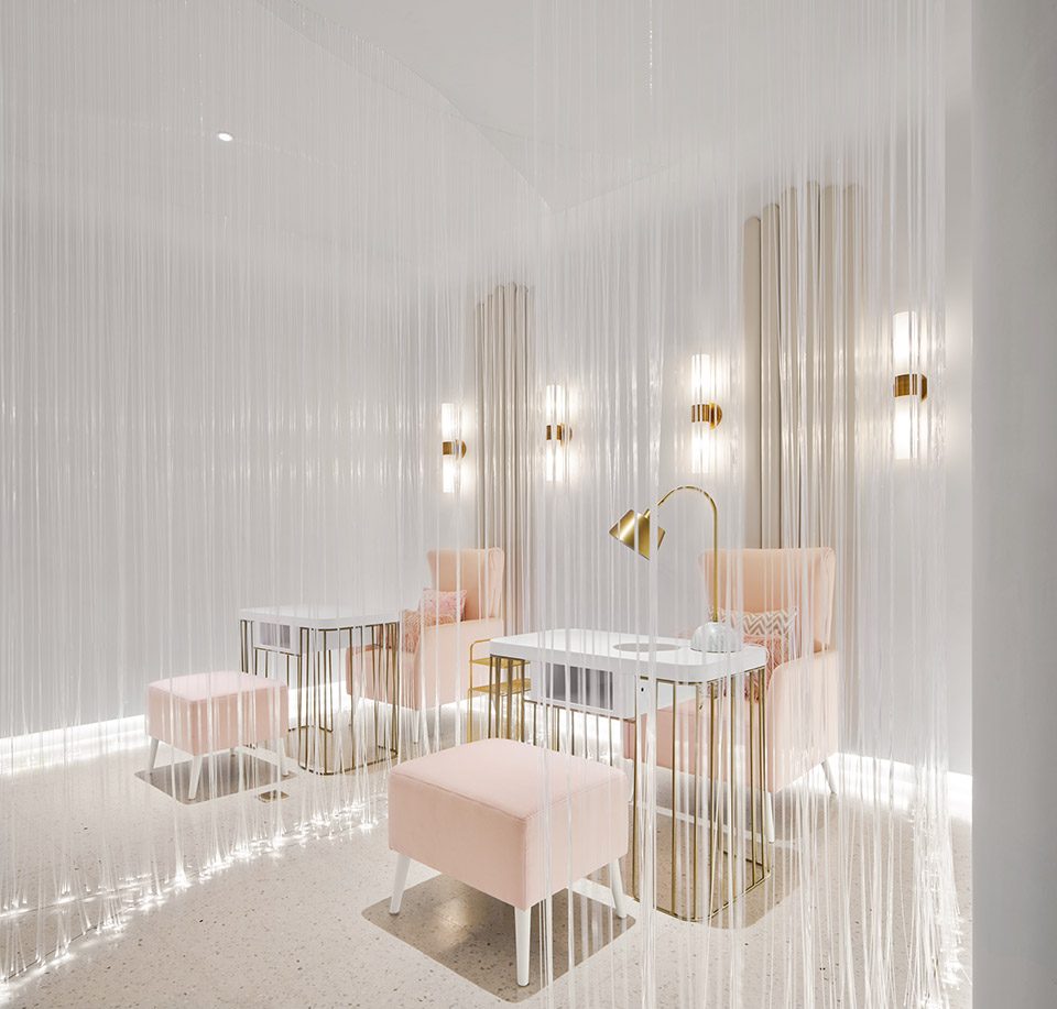AOYAMA beauty center by GAZER