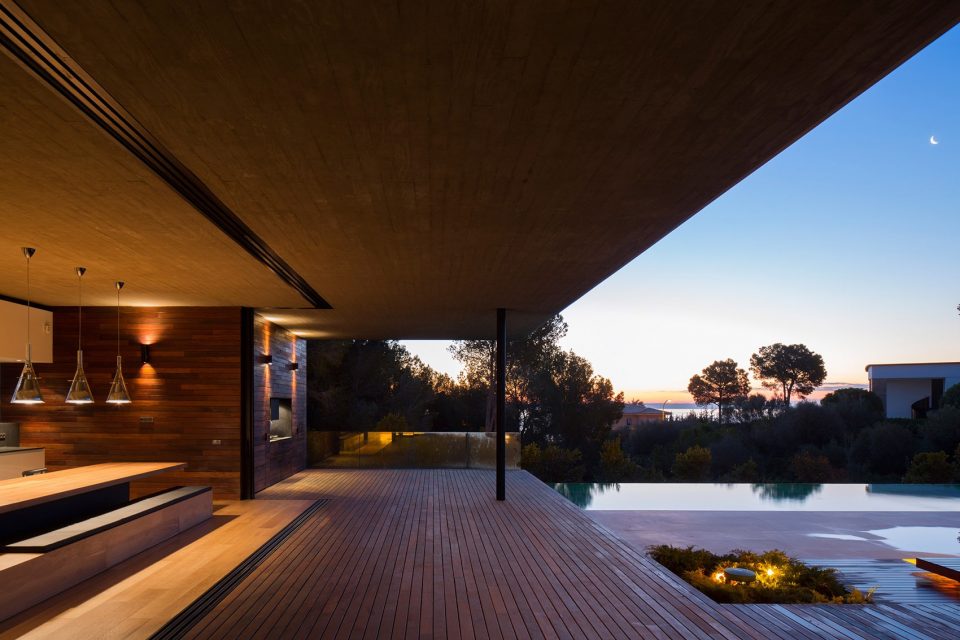 L20 HOUSE by OLARQ Osvaldo Luppi Architects