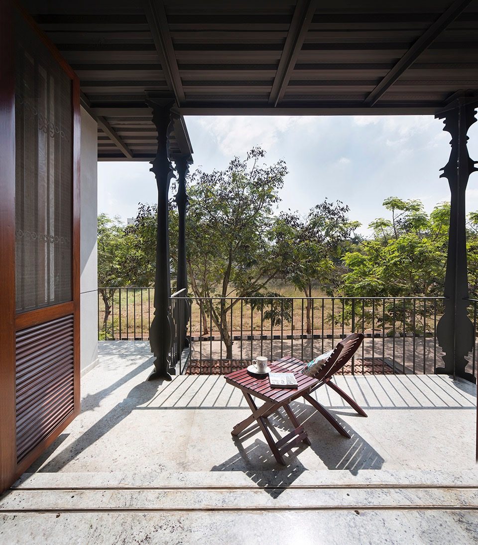 Corbel House by Kamat Rozario Architecture