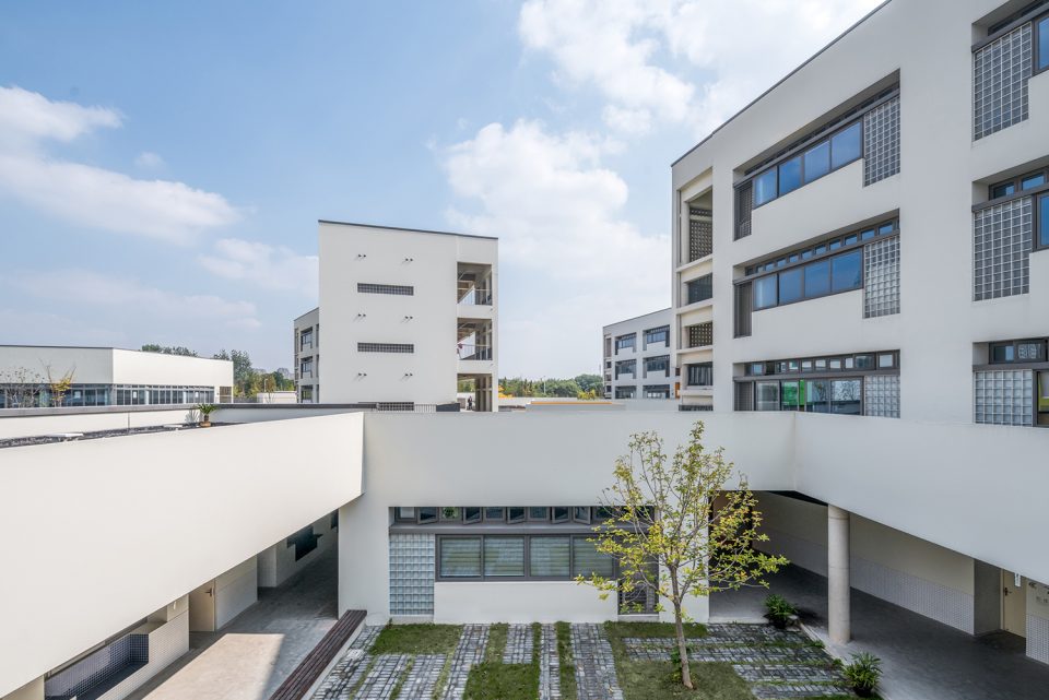 Tongji University Experimental Elementary School by Atelier Liu Yuyang Architects