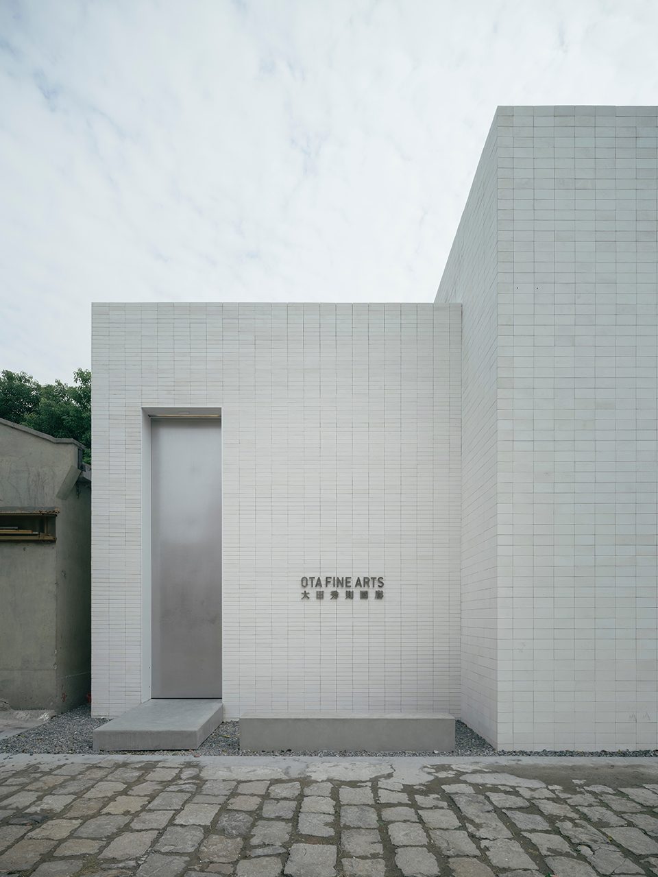 OTA FINE ARTS Gallery in Shanghai by B.L.U.E. Architecture Studio