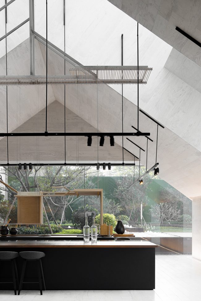 SKY EXHIBITION HALL by DOMANI