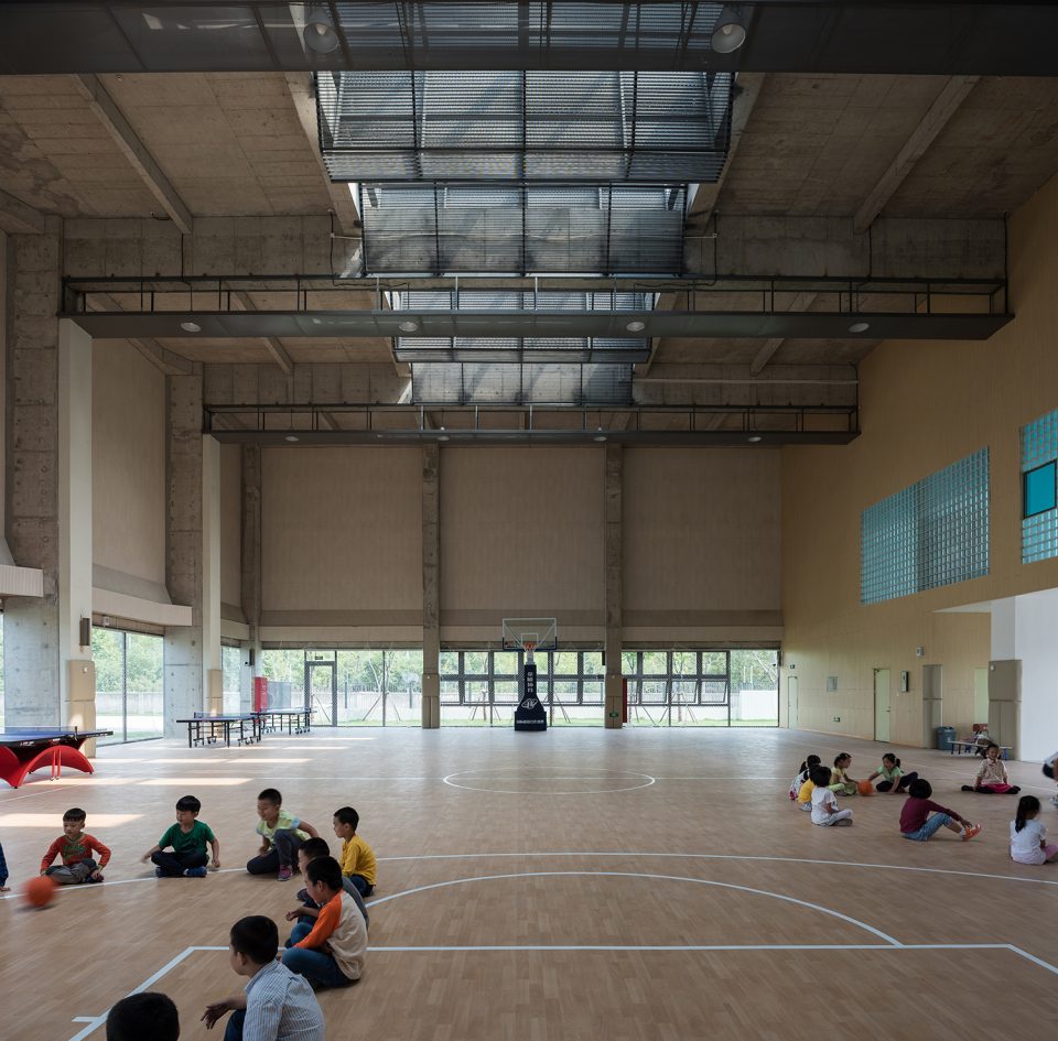 Tongji University Experimental Elementary School by Atelier Liu Yuyang Architects