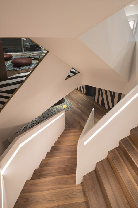 Pudong Penthouse by DarielStudio