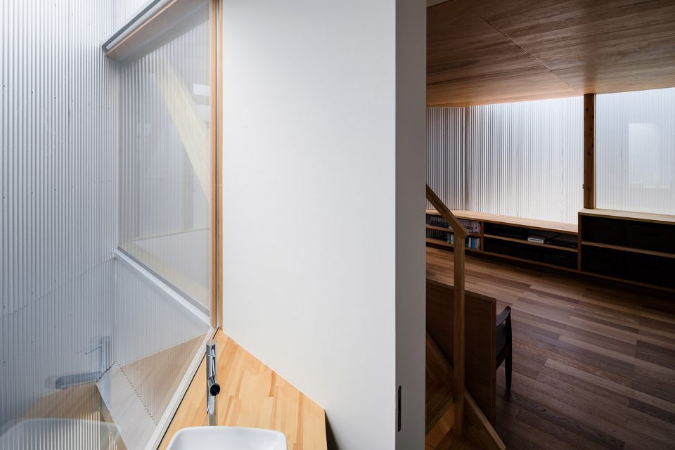wash room1 sakai sai architectural design office