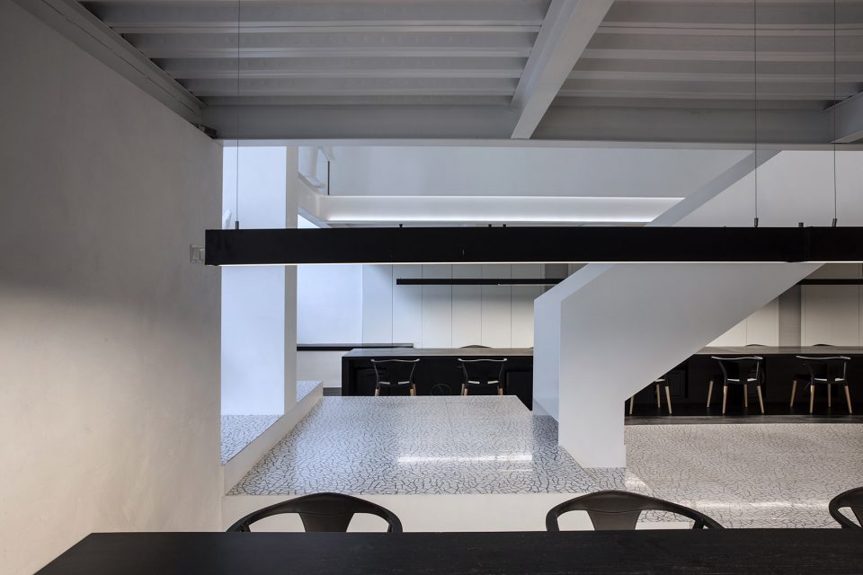 Office by Dongxingxijian